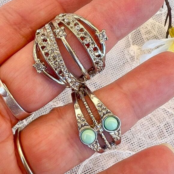 paparazzi Jewelry - Fun Fashion Stretch Rings - Set of 2